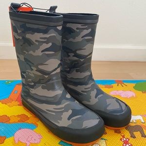 Boys rain boots